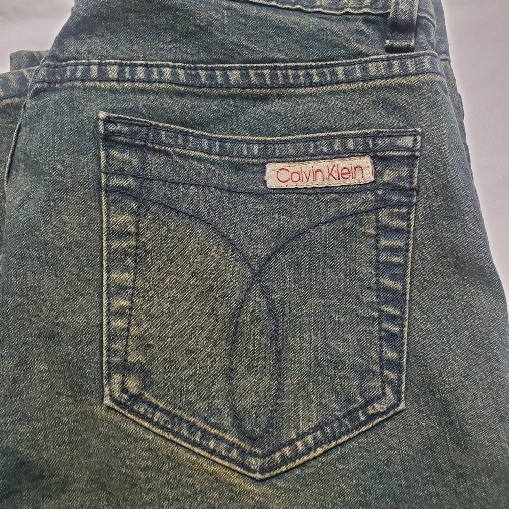 Calvin's - Picture 6 of 7